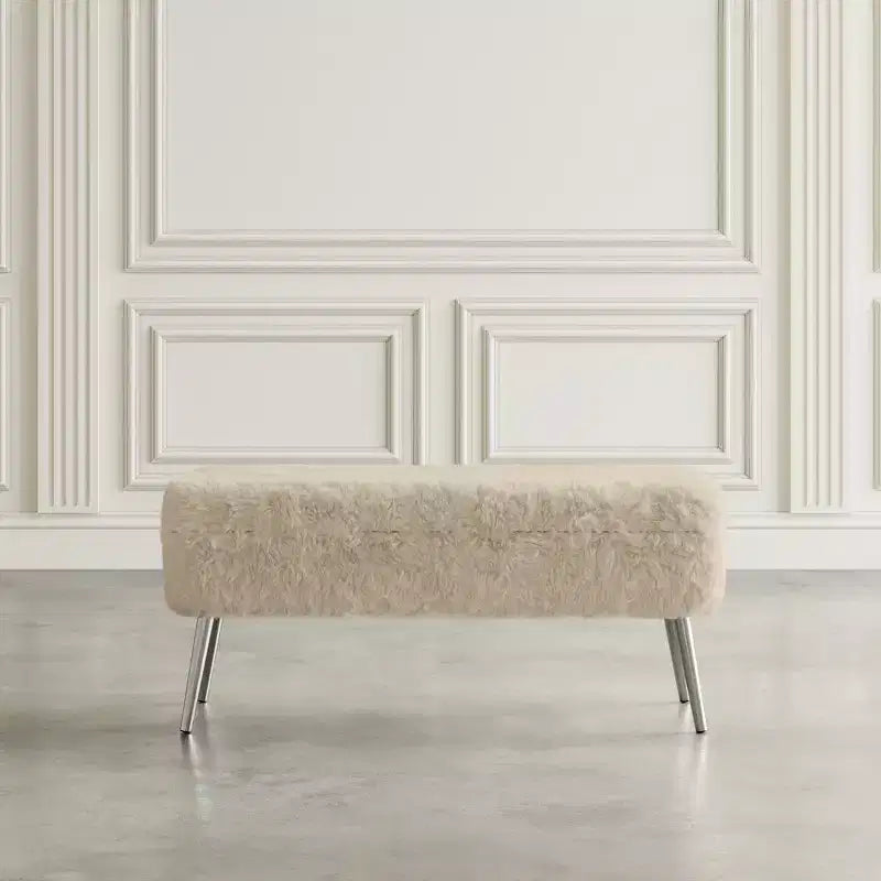 Banc de rangement de luxe rembourré en fausse fourrure pelucheuse