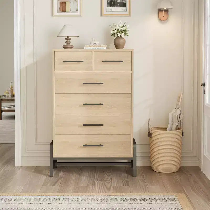 Commode à 5 tiroirs pour chambre, chiffonnier en bois avec pieds en métal, meuble autoportant pour ranger les vêtements, commode étroite pouvant servir de table de chevet