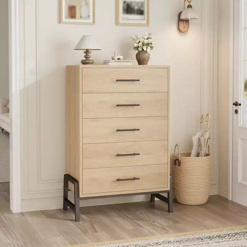 Commode à 5 tiroirs pour chambre, chiffonnier en bois avec pieds en métal, meuble autoportant pour ranger les vêtements, commode étroite pouvant servir de table de chevet