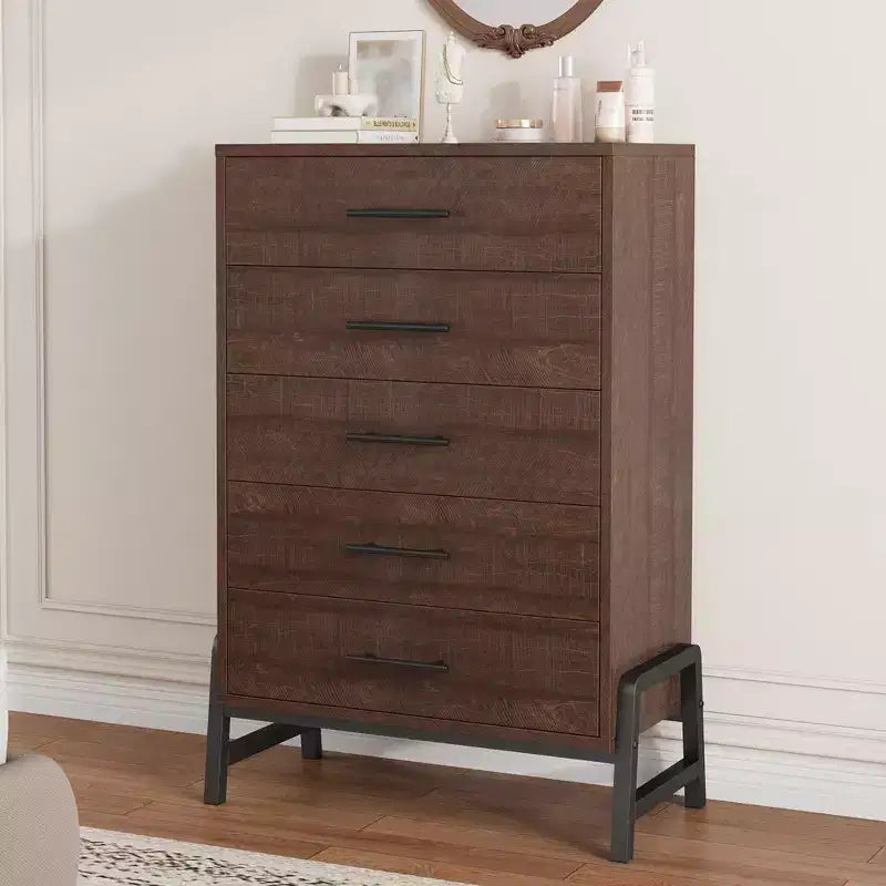 Commode à 5 tiroirs pour chambre, chiffonnier en bois avec pieds en métal, meuble autoportant pour ranger les vêtements, commode étroite pouvant servir de table de chevet