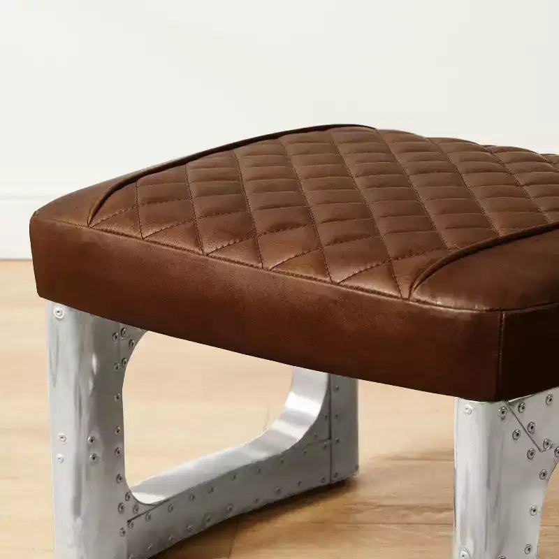 Pouf en cuir véritable, repose-pieds industriel du milieu du siècle avec assemblage de pièces en aluminium