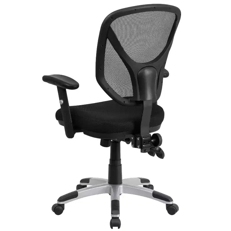 Silla de oficina ergonómica negra de malla, giratoria y multifuncional, con respaldo medio y apoyabrazos ajustables