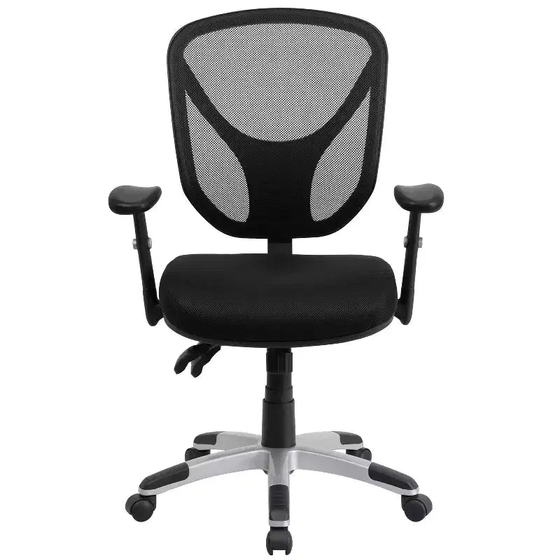 Silla de oficina ergonómica negra de malla, giratoria y multifuncional, con respaldo medio y apoyabrazos ajustables